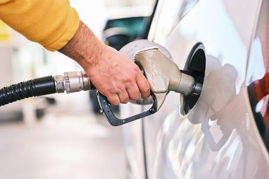 O preço da gasolina comum caiu em Santa Catarina nas últimas três semanas