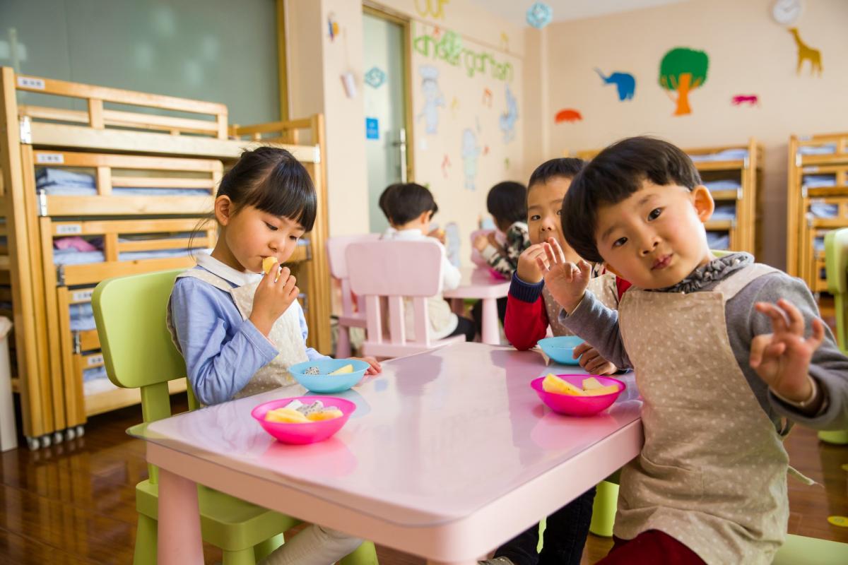 O que muda na alimentação das crianças com um ano de idade?