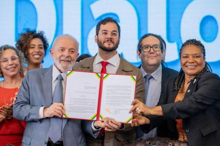 Presidente Lula sanciona o Marco Regulatório do Fomento à Cultura