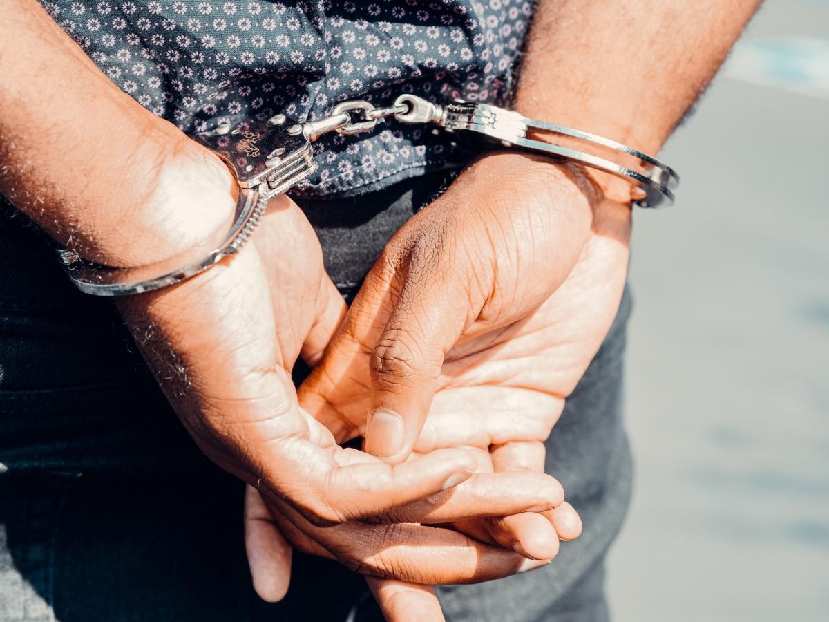 Advogado de Joaçaba, preso pelo Grupo de Atuação Especial de Combate ao Crime Organizado (GAECO) por envolvimento com o crime organizado, continua detido.